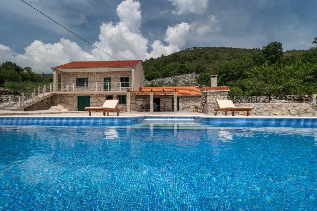 Villa Zuza Bristivica Екстериор снимка